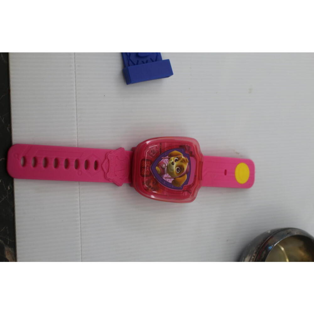Paw Patrol Kids Digital Watch Pink speaking French parle en français